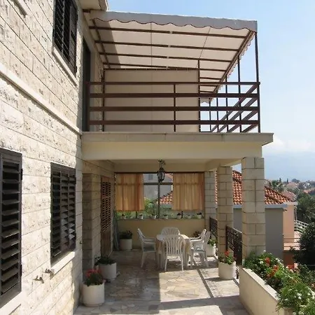 In With Seaview, Terrace, Air Condition, Wifi * Orebić