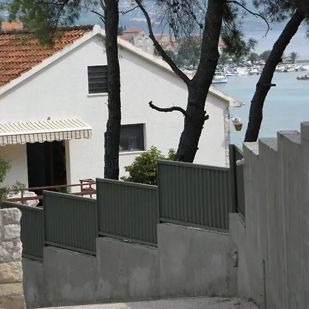 In With Seaview, Terrace, Air Condition, Wifi