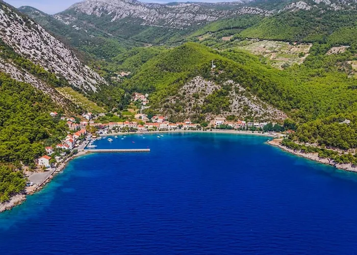 In With Seaview, Terrace, Air Condition, Wifi